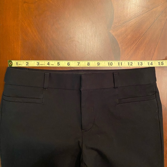 Banana Republic Sloan Pant in Black EUC - Picture 5 of 5
